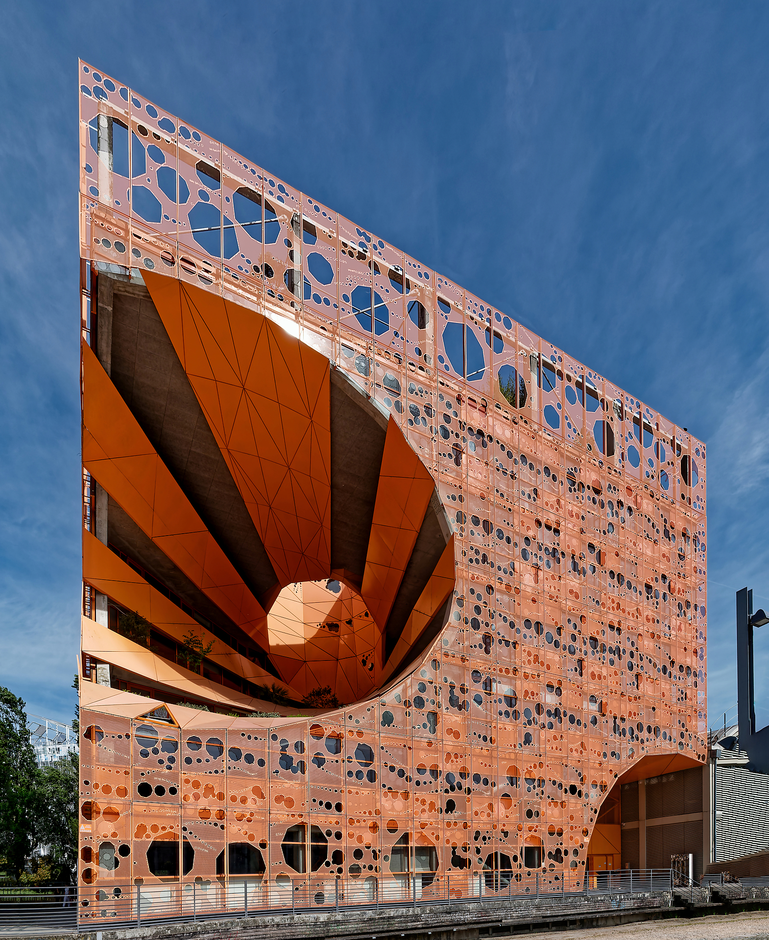 Joël - géométrie appliquée, quartier confluence (Lyon)3