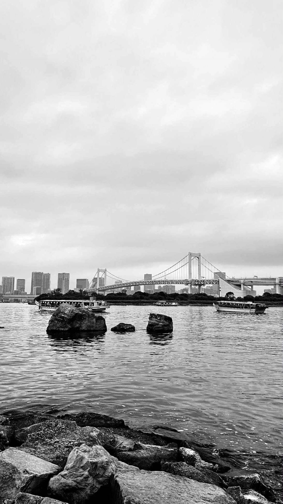 Patricia Tokyo Rainbow Bridge NB mai 2025