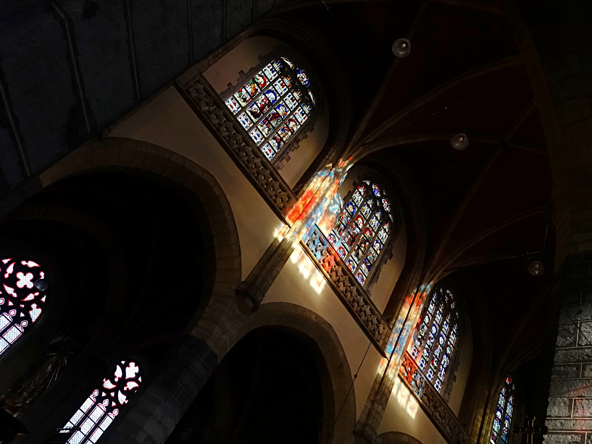 thierry -- lumière divine