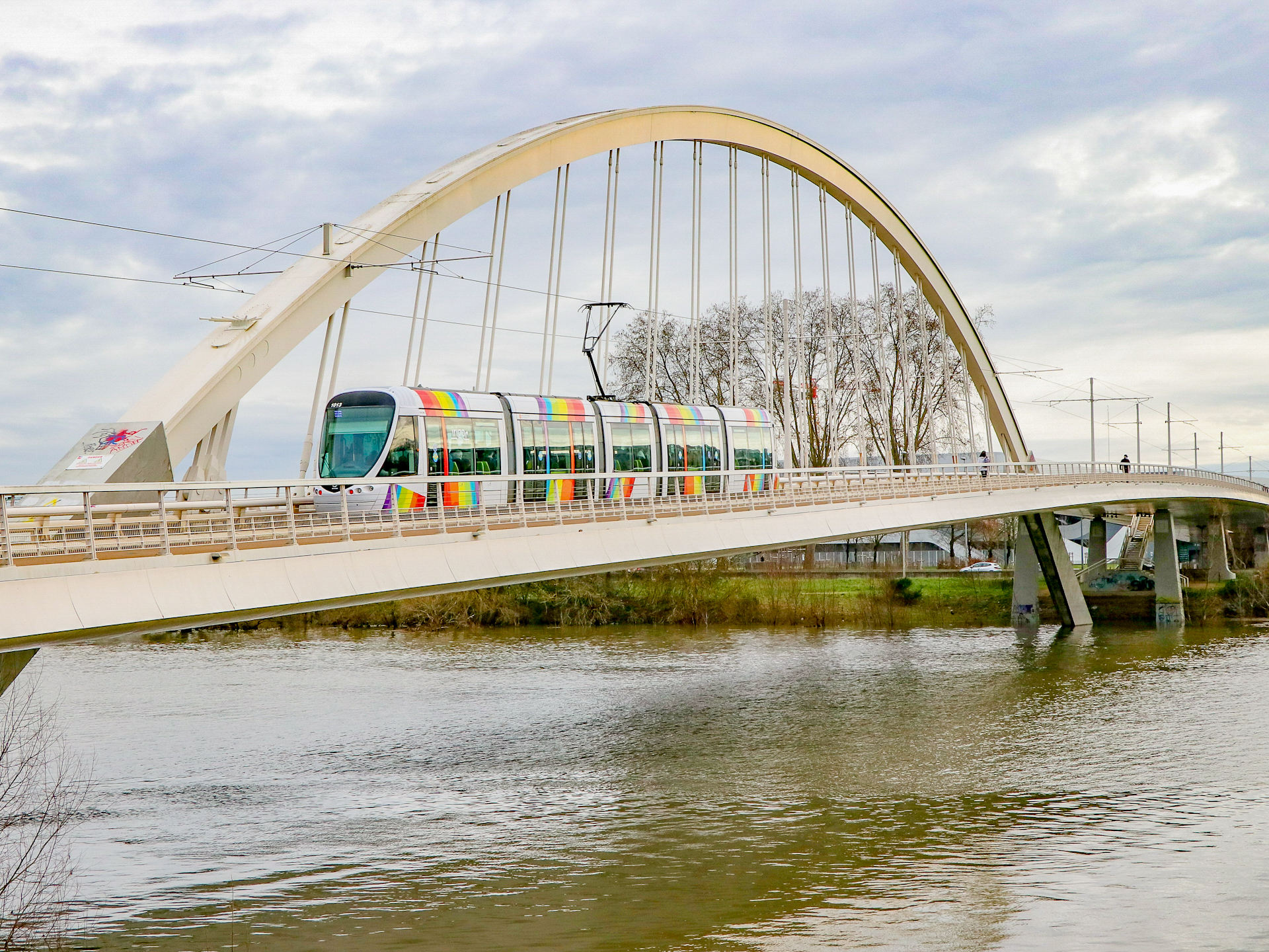 Dominique - tram Pont Angers